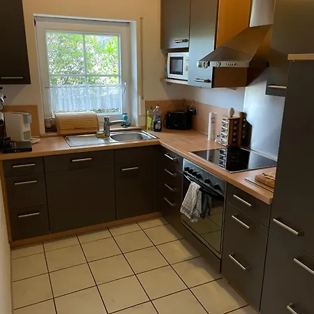 Apartment Domiziel Fuer 1 Bis 4 Personen Im Gruenen