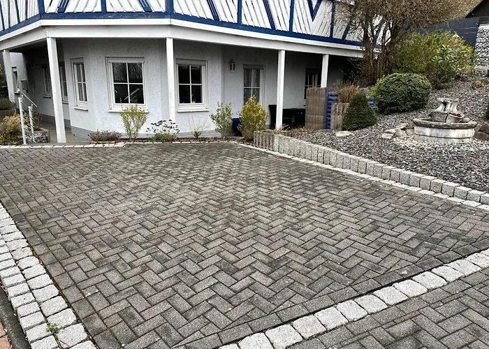 Domiziel Fuer 1 Bis 4 Personen Im Gruenen Apartment Hamm (Sieg)