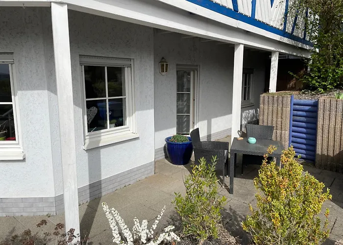 Domiziel Fuer 1 Bis 4 Personen Im Gruenen Hamm (Sieg)